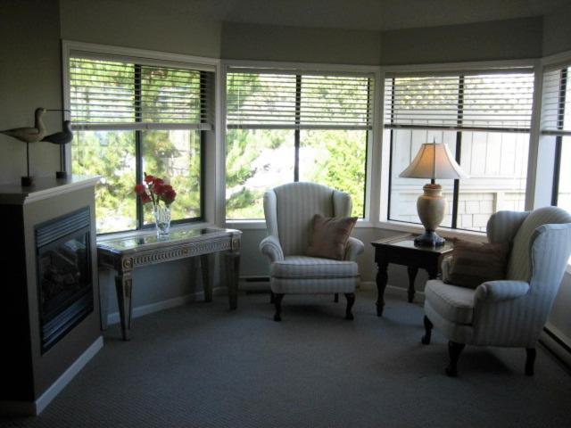The Lodge At Weir'S Beach Metchosin Esterno foto