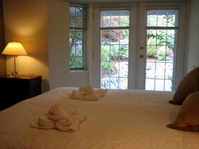 The Lodge At Weir'S Beach Metchosin Esterno foto