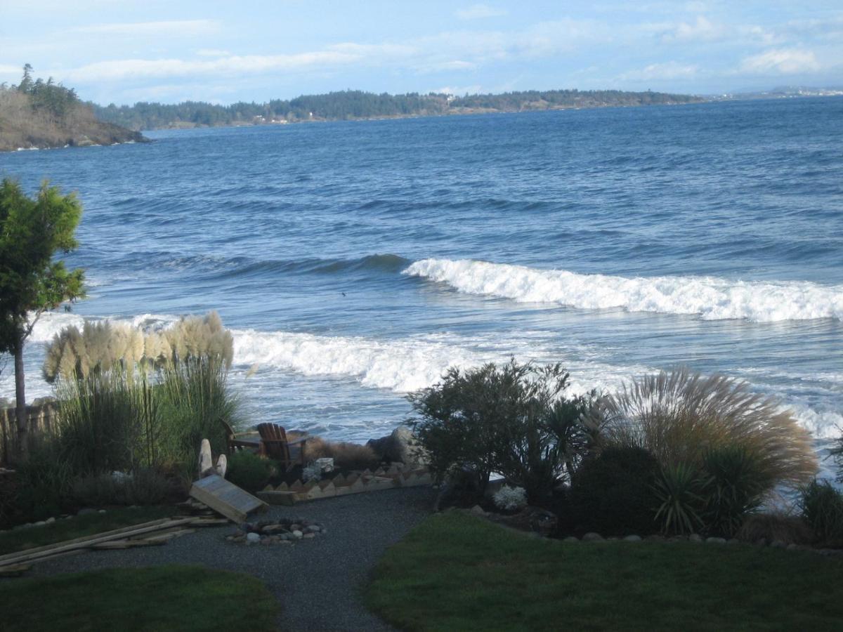 The Lodge At Weir'S Beach Metchosin Esterno foto