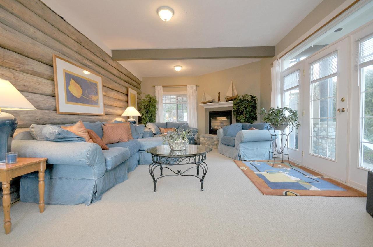 The Lodge At Weir'S Beach Metchosin Esterno foto